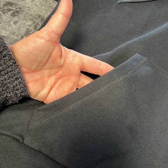 Adidas Basketball Donovan Mitchell Short Sleeve Hoodie Size Small loose fit - Picture 10 of 14